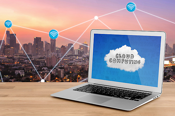 포토 JPG 해외이미지 라이프스타일 디자인 컨셉 인터넷 비즈니스 통신 모바일 휴식 사람없음 노트북 컴퓨터 우주 디지털 스크린 모니터 공책 자료 웹 공백 흰색 업무 그물 네트워크 연결 무선전화기 스마트 오브젝트 커뮤니티 온라인 마케팅 소셜 소셜미디어 인터페이스 카피스페이스 해외포토 컬러 문구용품 생활 전자제품 작업 전화기 파일형식 이미지허브