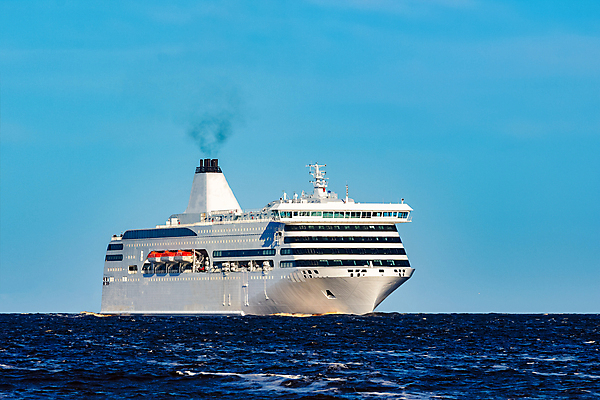 포토 JPG 해외이미지 주간 바다 항해 사람없음 야외 큼 유람선 크루즈 해외포토 자연요소 배_교통 크기 파일형식 이미지허브