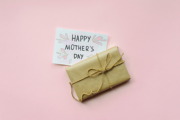 포토 JPG 해외이미지 디자인 여자 행복 리본 종이 밧줄 분홍색 백그라운드 포장 엄마 넥타이 휴가 선물 사랑 이벤트 사람없음 장식 상자 갈색 우주 귀여움 놀람 수확 덮개 축하 인사 신용카드 정상 묶기 만족 활 에코 질감 복고 패키지 내추럴 파스텔톤 핸드메이드 카피스페이스 해외포토 잡화 감정 줄 컬러 컨셉 농업 가족 모션 표정 사람 금융 환경 공백 뚜껑 예절 파일형식 이미지허브