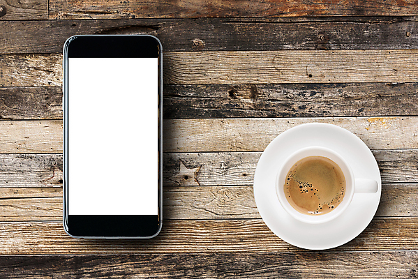 포토 JPG 해외이미지 라이프스타일 디자인 인터넷 비즈니스 사업가 통신 탁자 모바일 휴식 사람없음 목재 스마트폰 핸드폰 알약 디지털 스크린 터치 흰색 연결 휴대용 무선전화기 전화기 스마트 전자 온라인 공유 마케팅 소셜 소셜미디어 인터페이스 터치스크린 프리랜서 카피스페이스 셀룰러 해외포토 나무 직업 컬러 가구 컨셉 재료 생활 전자제품 스마트기기 약 공백 오브젝트 파일형식 이미지허브