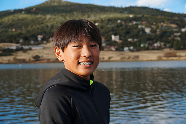 포토 JPG 해외이미지 라이프스타일 응시 남자 행복 호수 어린이 스포츠 자연 하늘 휴가 휴식 건강 한명 사람 동양인 소년 취미 야외 10대 물 운동 햇빛 항구 기댐 활발 기쁨 자유 표현 결심 순수 주말 해외포토 자연요소 1 시선 감정 컨셉 교통시설 모션 청소년 인종 생활 태양 생태계 파일형식 이미지허브