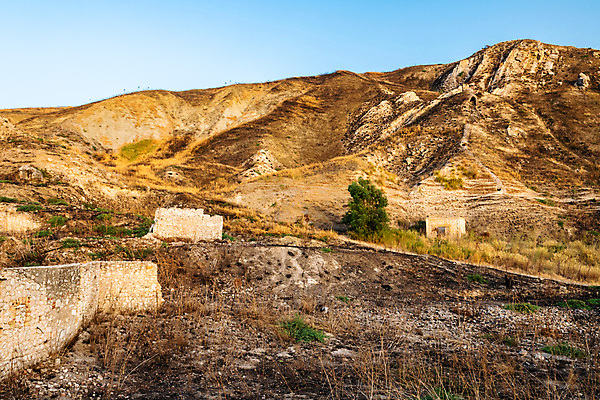 포토 JPG 해외이미지 공원 유럽 산업 문화 여행 하늘 노동자 산 사람없음 야외 건물 초록색 금속 기계 이탈리아 에너지 업무 역사 터널 재산 오븐 미술관 지중해 버리기 발굴 심볼 소금 타운 무거움 광부 옛날 추출 해외포토 직업 건축물 공공시설 나라 길 바다 컬러 모션 재질 금융 가전제품 도시 작업 무게 파일형식 이미지허브