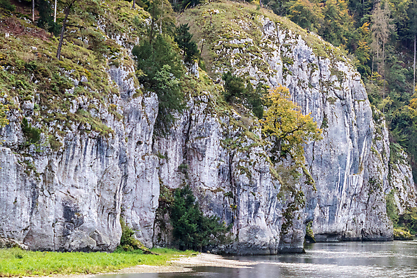 포토 JPG 해외이미지 나무 식물 유럽 자연 하늘 독일 사람없음 물 관광지 강 수도원 다뉴브강 석회암 바이에른 해외포토 자연요소 나라 여행 암석 생태계 파일형식 이미지허브