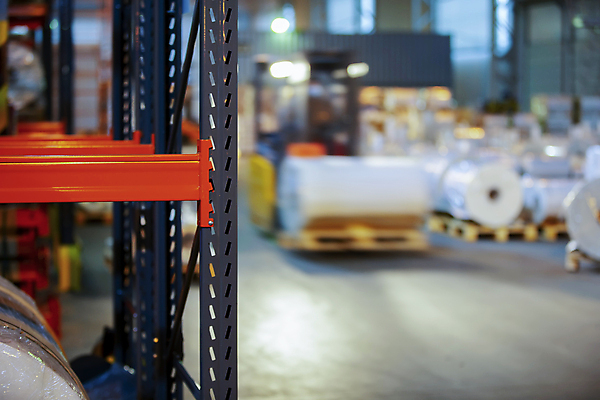 포토 JPG 해외이미지 식물 산업 오렌지 비즈니스 공장 교통시설 새로움 선반 바닥 실내 사람없음 내부 빛 상자 우주 상점 금속 방 장비 화물 제조 주식 큼 컨테이너 창고 패키지 수납 물류 국회 격납고 분배 신발장 철강 해외포토 가구 교통 컨셉 과일 공업 재질 금융 운송업 크기 시설 파일형식 이미지허브