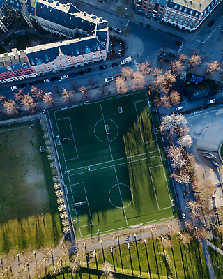포토 JPG 해외이미지 디자인 스포츠 컨셉 패턴 밭 건축양식 놀이 안테나 덴마크 경기 사람없음 야외 초록색 우주 축구 경기장 게임 도시 센터 정상 놀이터 질감 시티라이프 지역 타운 이웃 골 드론 땅바닥 법정 코펜하겐 해외포토 라이프스타일 건축 컬러 무늬 농업 통신 스포츠시설 바닥 북유럽 구기 파일형식 이미지허브