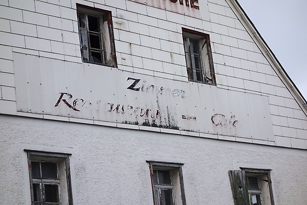 포토 JPG 해외이미지 회사 비즈니스 사업가 부동산 사람없음 경제 상점 경쟁 재산 실업 무역 투자 상업 가치 파산 빚 예산 위기 투자자 파멸 경제학 해외포토 직업 교육 산업 컨셉 금융 파일형식 소멸 이미지허브