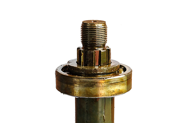 포토 JPG 해외이미지 산업 부분 사람없음 금속 장비 흰색 공구 스패너 바퀴 수리 연결 오브젝트 무릎 고정 트랙터 정비공 공학 펌프 고립 놋쇠 삽입 옛날 철강 해외포토 교육 컬러 재질 신체부위 도구 기술자 농기계 특수차량 파일형식 이미지허브