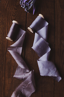 포토 JPG 해외이미지 디자인 배너 꽃 리본 선 밧줄 조각 결혼 백그라운드 패턴 휴가 나선형 선물 사람없음 장식 빛 유행 보라색 축제 수확 덮개 시골 축하 직물 화려 우아함 실크 제비꽃 심볼 질감 땀 롤 테이프 실타래 스트랩 엘리먼트 스타일 해외포토 식물 줄 컬러 컨셉 무늬 농업 문구용품 이벤트 뚜껑 파일형식 이미지허브