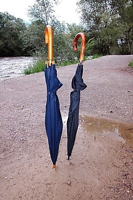 포토 JPG 해외이미지 우산 날씨 사람없음 물 습기 젖음 분위기 보호 빗방울 폭풍 기후변화 뇌우 샤워실 해외포토 자연요소 컨셉 비_날씨 변화 샤워시설 파일형식 이미지허브