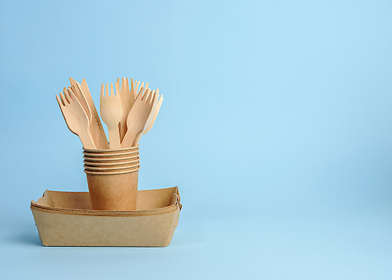 포토 JPG 해외이미지 하늘색 사람없음 갈색 나이프 종이컵 친환경 패키지 나무포크 포장용기 종이접시 해외포토 식기 접시 컬러 포크 컵 파란색 환경 칼 일회용 포장재료 파일형식 이미지허브