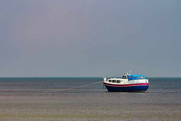 포토 JPG 해외이미지 주간 바다 항해 사람없음 야외 작음 크루즈 해외포토 자연요소 배_교통 크기 파일형식 이미지허브