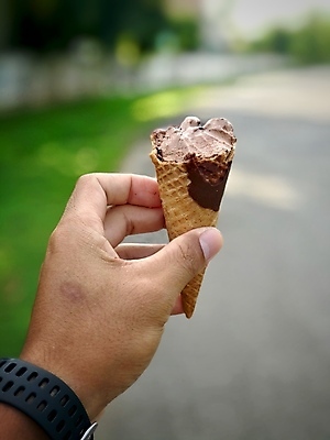 포토 JPG 해외이미지 나무 손 계절 공원 행복 음식 백그라운드 잎 과일 자연 아이스크림 디저트 건강 사탕 사람없음 야외 초록색 여름 컬러풀 정원 초콜릿 냉동 얼음 추위 흰색 신선 잡기 달콤 맛 시원함 먹기 크림 상쾌 보케 부드러움 내추럴 바닐라 해외포토 자연요소 식물 공공시설 감정 컬러 컨셉 모션 신체부위 감각 생태계 파일형식 이미지허브