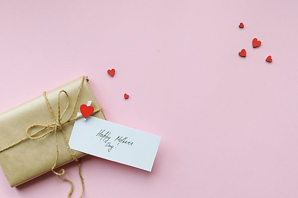 포토 JPG 해외이미지 디자인 여자 행복 리본 종이 밧줄 분홍색 백그라운드 포장 엄마 넥타이 휴가 선물 사랑 이벤트 사람없음 장식 상자 갈색 우주 귀여움 놀람 수확 덮개 축하 인사 신용카드 정상 묶기 만족 활 에코 질감 복고 패키지 내추럴 파스텔톤 핸드메이드 카피스페이스 해외포토 잡화 감정 줄 컬러 컨셉 농업 가족 모션 표정 사람 금융 환경 공백 뚜껑 예절 파일형식 이미지허브