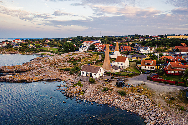 포토 JPG 해외이미지 전통 유럽 문화 바다 섬 건축양식 자연 하늘 낚시 휴가 주택 안테나 덴마크 굴뚝 풍경 사람없음 건물 물 여름 여행객 마을 항구 지역 방문 포트 타운 드론 스칸디나비아 해외포토 자연요소 건축물 계절 건축 나라 통신 교통시설 레저 북유럽 사람 도시 생태계 파일형식 이미지허브