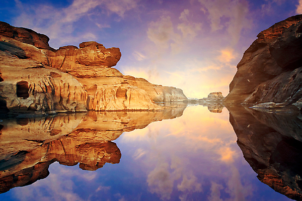 포토 JPG 해외이미지 물결 모래 파도 여행 백그라운드 오렌지 아프리카 태국 자연 하늘 건조 따뜻함 그림자 사람없음 야외 파란색 빛 모래사장 태양 갈색 노란색 우주 일출 환경 골짜기 맑음 일몰 활발 사막 뜨거움 거친 황무지 모래언덕 언덕 지역 모로코 사하라 해외포토 자연요소 나라 아시아 바다 컬러 컨셉 과일 날씨 노을 생태계 파일형식 이미지허브