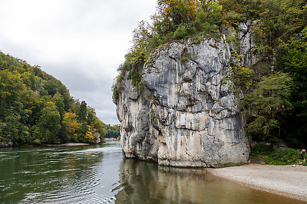 포토 JPG 해외이미지 나무 식물 유럽 단풍 자연 하늘 독일 사람없음 물 관광지 강 수도원 다뉴브강 보호구역 석회암 바이에른 해외포토 자연요소 나라 여행 잎 암석 생태계 구역 파일형식 이미지허브