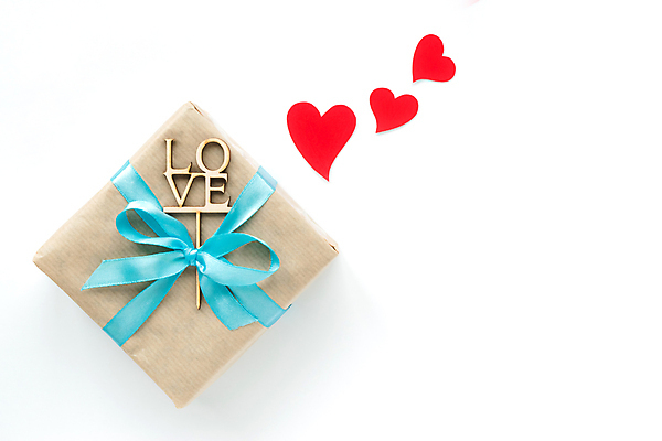 포토 JPG 해외이미지 리본 종이 밧줄 줄 백그라운드 크리스마스 포장 휴가 발렌타인데이 선물 이벤트 소년 사람없음 장식 빨간색 파란색 상자 갈색 놀람 재활용 수확 덮개 흰색 하트 축하 인사 생일 아빠 정상 자르기 활 패키지 내추럴 판지 돌봄 핸드메이드 카피스페이스 해외포토 모양 기념일 남자 감정 어린이 컬러 컨셉 농업 가족 모션 데이이벤트 표정 공백 뚜껑 예절 친환경 파일형식 이미지허브