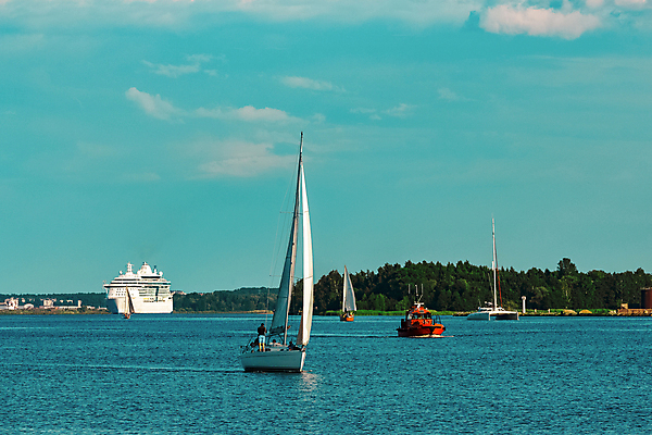 포토 JPG 해외이미지 주간 바다 섬 요트 항해 사람없음 야외 보트 유람선 함선 발트해 해외포토 자연요소 배_교통 북유럽 파일형식 이미지허브