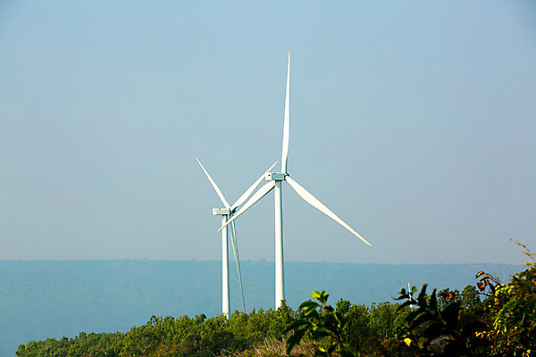 포토 JPG 해외이미지 산업 밭 농업 하늘 바람 산 서기 사람없음 초록색 농장 환경 탑 금속 힘 재활용 풍차 발전기 에너지 흰색 시골 부채 칼날 풍력에너지 역 보호 숲 에코 생태계 프로펠러 자원 세대 돛대 내추럴 방앗간 혁명 생태학 해외포토 자연요소 건축물 교육 컬러 컨셉 교통시설 모션 재질 날씨 발전소 그린에너지 친환경 파일형식 이미지허브