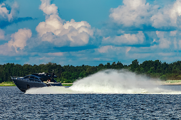 포토 JPG 해외이미지 주간 바다 항해 사람없음 야외 모터보트 해외포토 자연요소 배_교통 파일형식 이미지허브