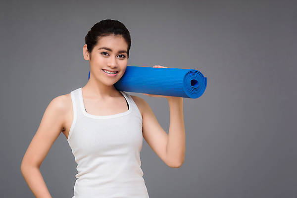 포토 JPG 해외이미지 응시 여자 요가 회색배경 실내 건강 한명 들기 동양인 상반신 성인 취미 앞모습 운동복 운동 매트 성인여자한명만 해외포토 1 웰빙 시선 옷 뷰포인트 백그라운드 모션 사람 인종 내부 회색 여자한명만 성인여자만 파일형식 이미지허브