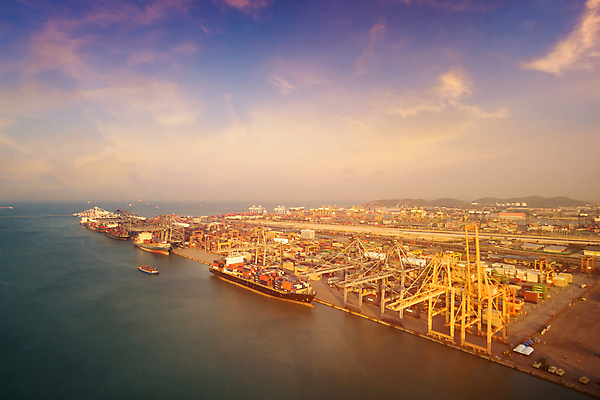 포토 JPG 해외이미지 산업 아시아 컨셉 비즈니스 교통시설 항해 사람없음 경제 글로벌 항구 기계 화물 네트워크 보트 제조 컨테이너 조선소 스마트 창고 서비스 기중기 무역 상업 짐차 포트 질서 물류 전자상거래 로딩 수입 해외포토 나라 교통 배_교통 자동차 운송업 예절 중장비 시설 파일형식 이미지허브