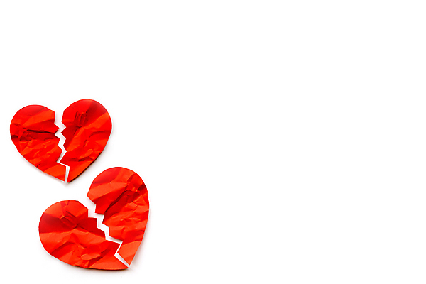 포토 JPG 해외이미지 모양 디자인 커플 여자 감정 종이 백그라운드 컨셉 관계 결혼식 휴가 발렌타인데이 건강 사랑 사람없음 빨간색 우주 손상 고통 슬픔 분노 흰색 하트 균열 충돌 자르기 심볼 사인 열정 찢어짐 붕괴 고립 깨짐 돌봄 우울증 이혼 적자 해외포토 컬러 결혼 모션 데이이벤트 사람 질병 파일형식 이미지허브