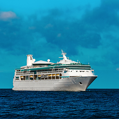 포토 JPG 해외이미지 주간 바다 항해 사람없음 야외 큼 유람선 크루즈 해외포토 자연요소 배_교통 크기 파일형식 이미지허브