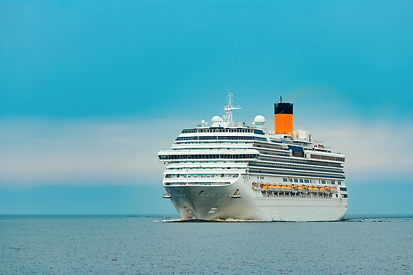 포토 JPG 해외이미지 주간 바다 항해 사람없음 야외 큼 유람선 크루즈 해외포토 자연요소 배_교통 크기 파일형식 이미지허브