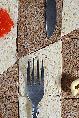 포토 JPG 해외이미지 접시 음식 빵 조각 백그라운드 포크 오렌지 파슬리 샌드위치 건강 어류 요리 사람없음 빨간색 초록색 식사 흰색 신선 고급 맛 상품 먹기 해산물 연어 버터 건강식 내추럴 고립 단백질 식품점 절임 짠맛 캐비아 해외포토 식기 컬러 컨셉 채소 과일 식재료 모션 상점 수중동물 영양소 파일형식 이미지허브