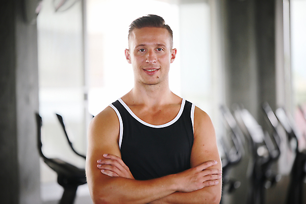 포토 JPG 해외이미지 남자 근육 실내 한명 성인 운동 헬스 힘 헬스장 보디빌딩 보디빌더 근육질 성인남자한명만 해외포토 1 건강 사람 내부 몸매 남자한명만 성인남자만 파일형식 이미지허브