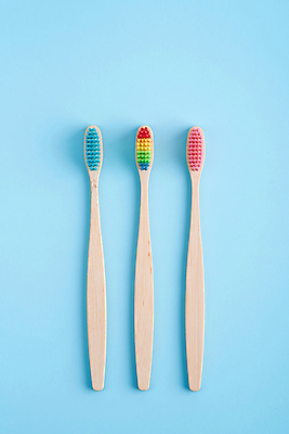 포토 JPG 해외이미지 사람없음 칫솔 에코 친환경 파란배경 일렬 에코라이프 위생관리 친환경제품 카피스페이스 대나무칫솔 다회용품 해외포토 라이프스타일 백그라운드 관리 파란색 위생용품 환경 공백 재활용품 파일형식 이미지허브