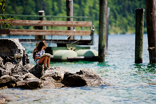 포토 JPG 해외이미지 라이프스타일 응시 행복 호수 어린이 여행 백그라운드 지도 자연 휴가 관리 한명 사람 야외 여행객 도시 달콤 검색 주말 캡모자 해외포토 모자_잡화 1 시선 감정 생활 맛 생태계 파일형식 이미지허브