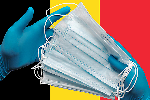 포토 JPG 해외이미지 손 유럽 여행 장갑 백그라운드 병원 한명 사람없음 치료 파란색 약 건강관리 장비 환자 의사 깃발 잡기 수술 호흡기관 보호 약초 질병 구급차 감염 벨기에 위생관리 전국 전염병 사스 코로나바이러스 해외포토 1 잡화 나라 컬러 컨셉 의학 모션 자동차 건강 관리 사람 신체부위 의료진 장기_의학 풀_식물 바이러스 서유럽 파일형식 이미지허브