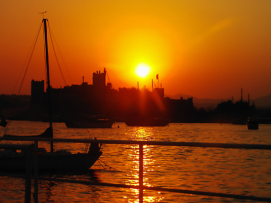 포토 JPG 해외이미지 나무 식물 구름 계절 바다 섬 오렌지 자연 하늘 아침 날씨 추상 휴가 잔디 사람없음 야외 빨간색 여름 빛 컬러풀 햇빛 태양 뷰티 노란색 환경 수영 황혼 일몰 봄 새벽 가을 시골 뜨거움 저녁 땅 질감 수평선 카피스페이스 해외포토 주간 자연요소 컬러 무늬 과일 노을 공백 수상스포츠 야간 생태계 파일형식 이미지허브