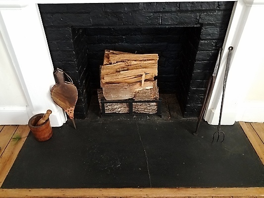 포토 JPG 해외이미지 벽돌 주택 사람없음 내부 목재 검은색 장작 자르기 벽난로 통나무 난방 개조 해외포토 나무 컬러 재료 모션 건물 파일형식 이미지허브