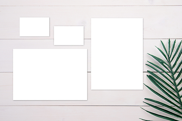 포토 JPG 해외이미지 종이 탁자 프레임 사람없음 책상 흰배경 목업 해외포토 가구 백그라운드 흰색 파일형식 이미지허브