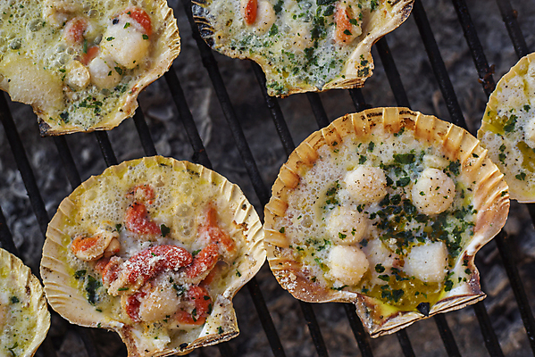 포토 JPG 해외이미지 조개 실내 사람없음 하이앵글 그릴 굽기 가리비 조개구이 가리비구이 해외포토 뷰포인트 주방용품 어패류 내부 구이 파일형식 이미지허브