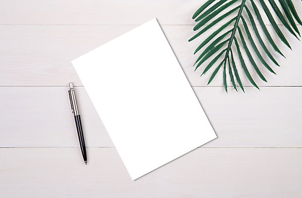 포토 JPG 해외이미지 종이 탁자 프레임 사람없음 펜 책상 흰배경 목업 해외포토 가구 백그라운드 필기구 흰색 파일형식 이미지허브