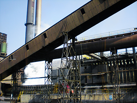 포토 JPG 해외이미지 직업 산업 비즈니스 공장 하늘 노동자 건설업 안전 사람없음 야외 햇빛 금속 어둠 기계 장비 엔지니어 헬멧 발굴 비만 창고 장노출 작업도구 연료 무거움 광부 기후변화 석탄 송곳 철강 해외포토 공업 재질 날씨 촬영기법 태양 도구 기술자 변화 무게 보호장비 몸매 파일형식 이미지허브