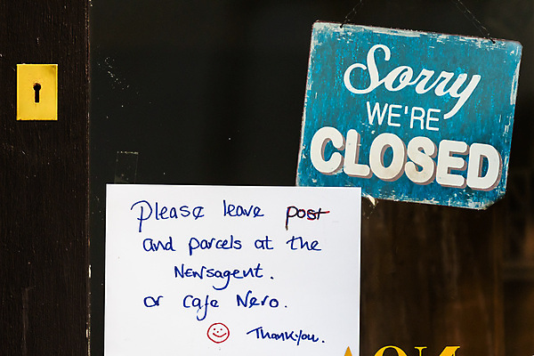 포토 JPG 해외이미지 배너 백그라운드 컨셉 의자 회사 비즈니스 텍스트 창문 매달리기 건강 경고 안전 사람 사람없음 경제 문 상점 식당 카페 정보 메시지 바이러스 닫기 보호 질병 심볼 서비스 사인 공지사항 소매 일반 주인 미안 위기 전염병 중소기업 해외포토 가구 의학 모션 사죄 파일형식 이미지허브