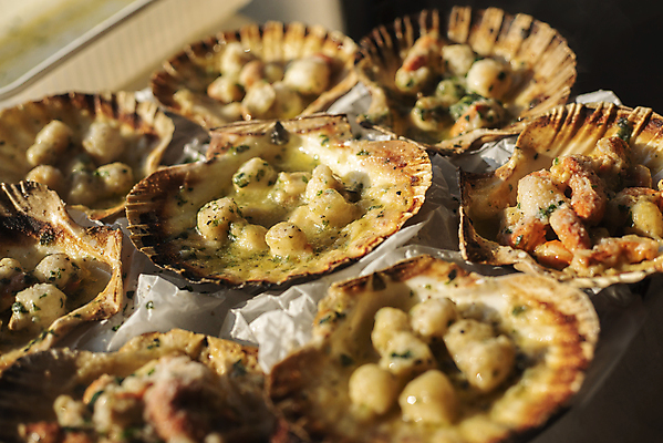 포토 JPG 해외이미지 조개 실내 근접촬영 사람없음 아웃포커스 소프트포커스 가리비 조개구이 가리비구이 해외포토 뷰포인트 어패류 촬영기법 내부 구이 파일형식 이미지허브