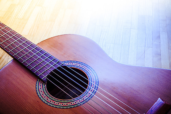 포토 JPG 해외이미지 직업 전통 디자인 줄 음악 신체 노래 부분 표면 미술 여러명 취미 사람없음 목재 빛 햇빛 갈색 화목 소리 콘서트 기구 기타 클래식 묘사 복고 열정 안장 그런지 멜로디 뮤지컬 해외포토 나무 감정 컬러 다수 컨셉 재료 현악기 문화예술 사람 태양 공연 파일형식 이미지허브