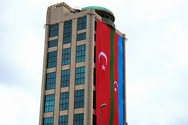 포토 JPG 해외이미지 나무 구름 로우앵글 비즈니스 건축양식 창문 하늘 미래 새로움 건설업 사람없음 야외 건물 금융 경제 도시풍경 컬러풀 햇빛 반사 탑 고층빌딩 올려보기 성장 깃발 도시 작업 재산 시티라이프 칠면조 명승지 철강 튀르키예 해외포토 자연요소 식물 라이프스타일 건축물 건축 산업 아시아 뷰포인트 컬러 컨셉 모션 조류 풍경 빌딩 태양 파일형식 이미지허브