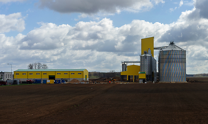 포토 JPG 해외이미지 식물 산업 음식 농업 공장 풍경 사람없음 농장 수확 주식 낟알 컨테이너 시리얼 청소 창고 탱크 수납 밭일 사일로 해외포토 공업 금융 파일형식 이미지허브