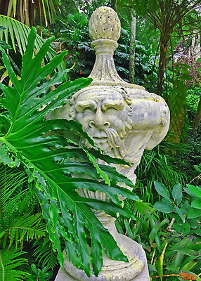 포토 JPG 해외이미지 얼굴 조각 잎 자연 미술 사람없음 초록색 정원 숲 포르투갈 신트라 해외포토 식물 유럽 컬러 문화예술 신체부위 생태계 파일형식 이미지허브