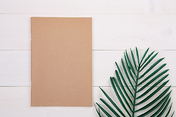 포토 JPG 해외이미지 종이 탁자 프레임 사람없음 책 책상 흰배경 목업 해외포토 가구 백그라운드 흰색 파일형식 이미지허브