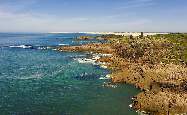 포토 JPG 해외이미지 모래 파도 바다 여행 자연 조류 하늘 안테나 사람없음 야외 물 파란색 갈색 여행객 환경 사진촬영 잡초 호주 땅 모래언덕 머리위 암초 드론 해일 해외포토 자연요소 식물 동물 컬러 통신 사람 촬영 오세아니아 자연재해 언덕 생태계 파일형식 이미지허브