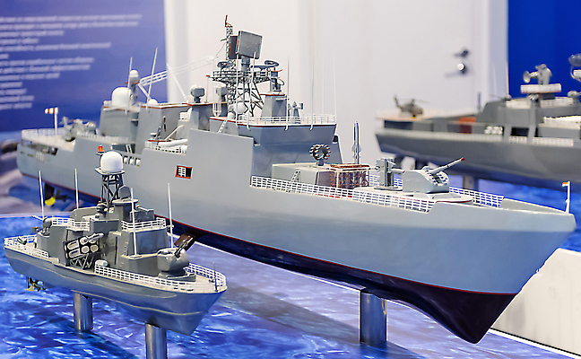 포토 JPG 해외이미지 모델 무기 바다 교통시설 항해 흑백 안테나 사람없음 물 파란색 금속 일본 힘 미니어처 도시 보트 역사 보호 군용 싸움 전쟁 보안 해군 장면 군함 태평양 레이더 셀프 철강 해외포토 자연요소 아시아 컬러 교통 컨셉 배_교통 통신 모션 재질 군대 촬영기법 안전 모형 시설 파일형식 이미지허브