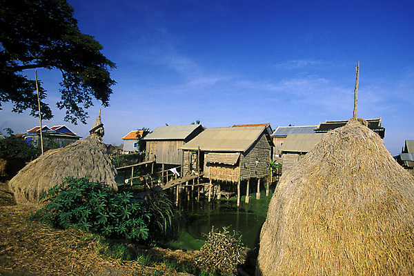포토 JPG 해외이미지 아시아 호수 밭 농업 자연 주택 풍경 사람없음 물 마을 동남아시아 캄보디아 해외포토 자연요소 나라 산업 건물 생태계 파일형식 이미지허브